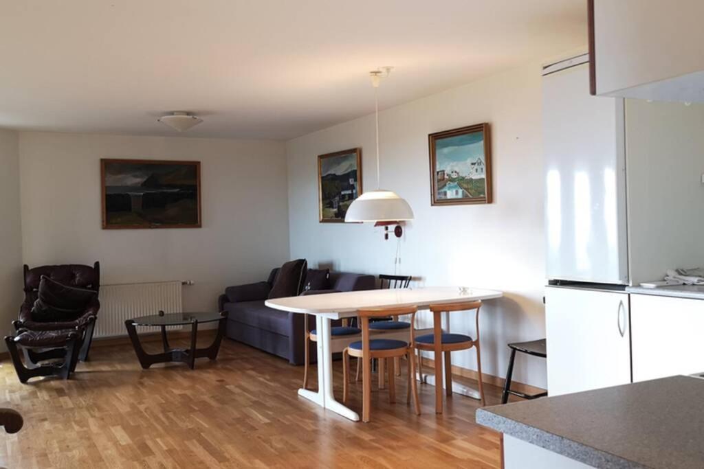Large Apartment With Fabulous View Of Tórshavn Dış mekan fotoğraf